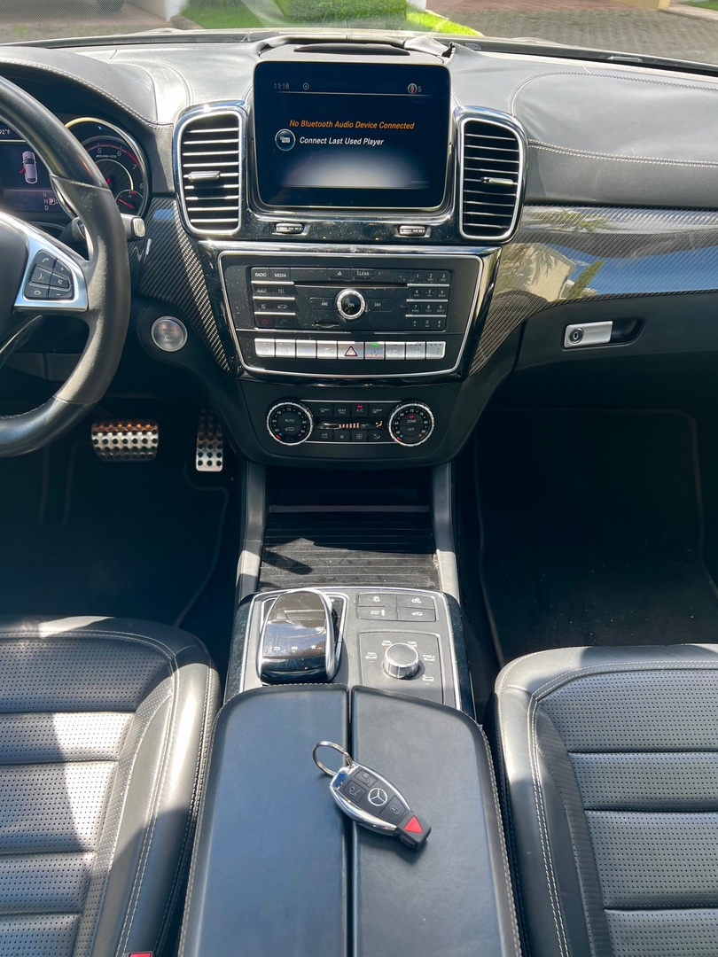 jeepetas y camionetas - Mercedes Benz GLE 63S AMG 2019 - 21,500 MILLAS RECIÉN IMPORTADA  7
