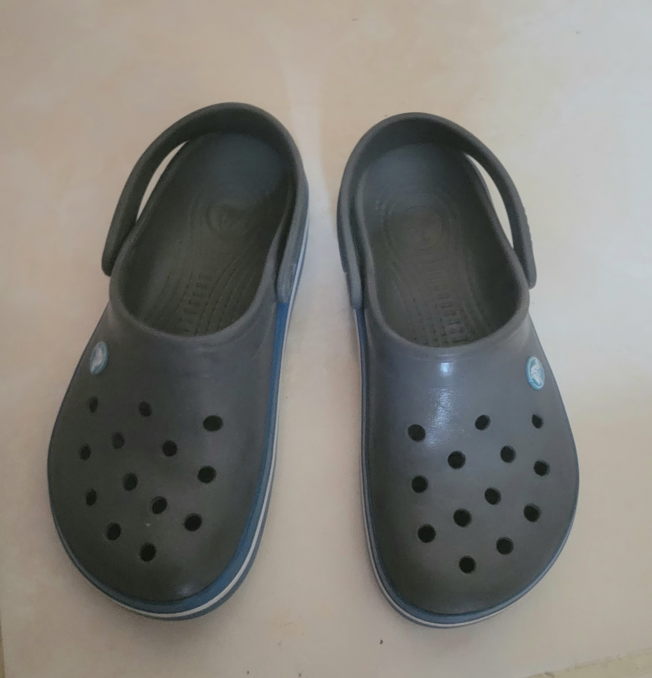 ropa y zapatos - Vendo croc 2