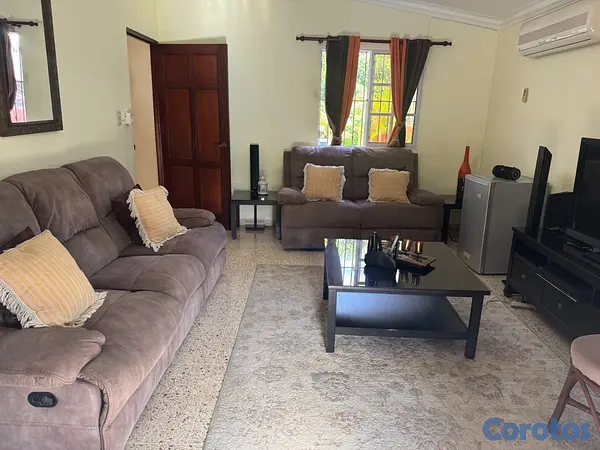 casas - Alquiler de casa Residencial Villas Claudia a paso 9
