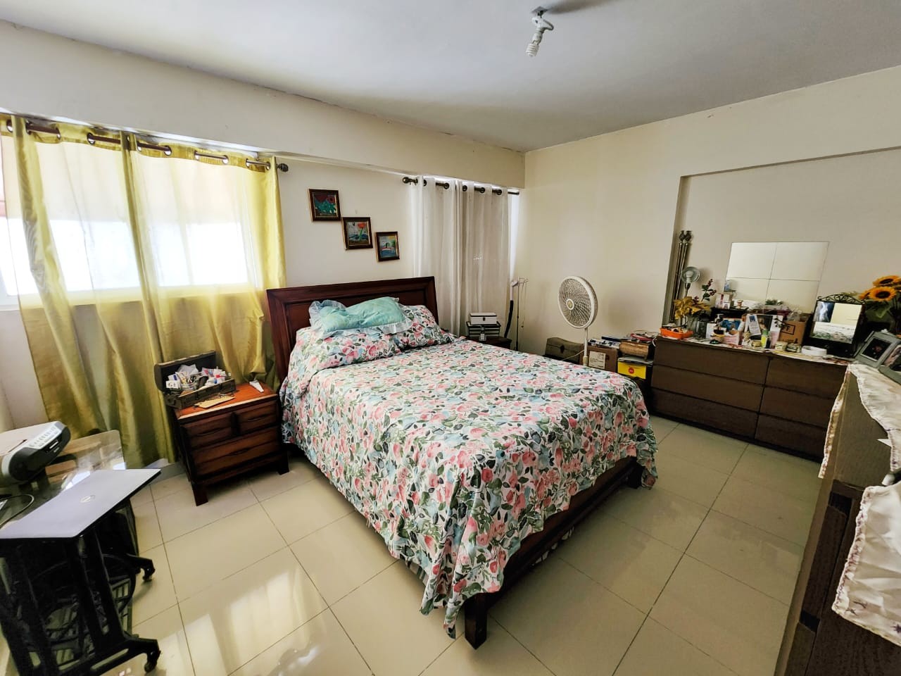 apartamentos - Penthouse en venta, Gazcue USD$275,000
> Piso 8 y 9
 4