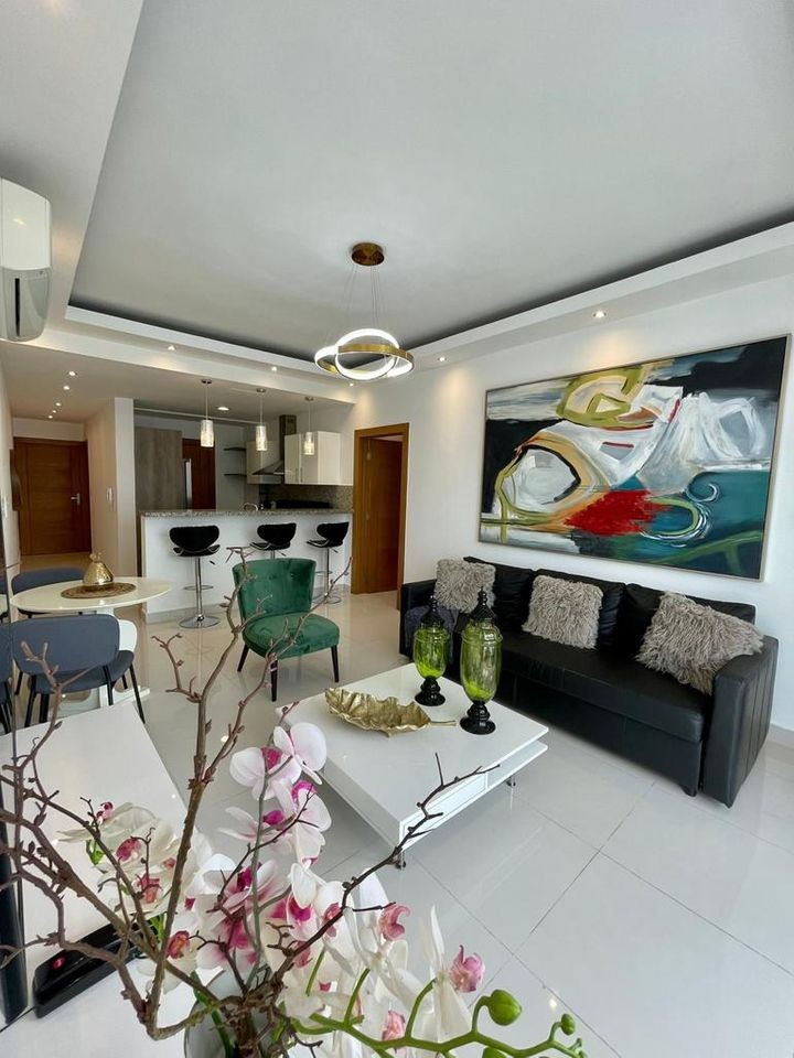 apartamentos - Oportunidad en Evaristo Morales 8
