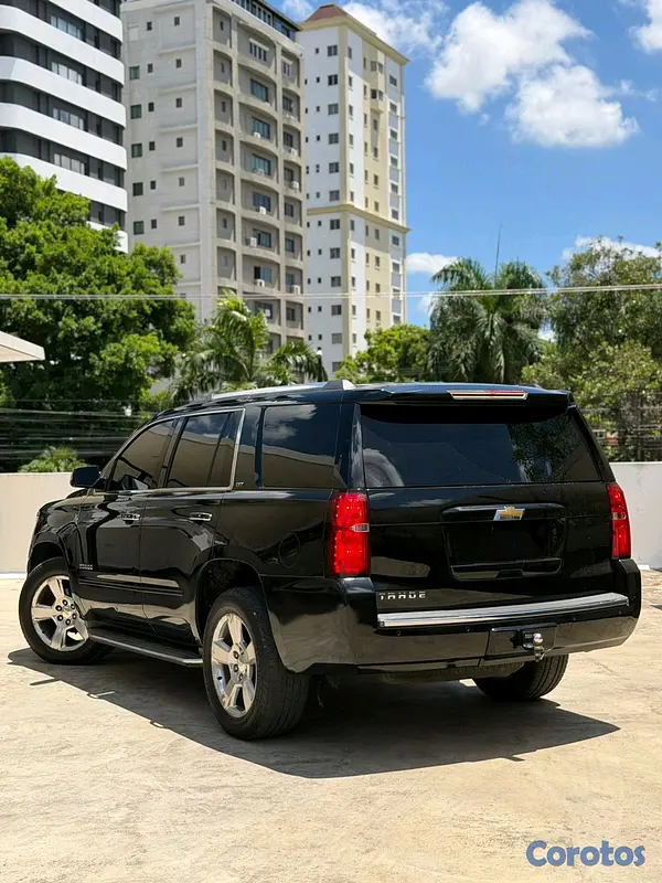 jeepetas y camionetas - chevolet tahoe 2015 ltz 8
