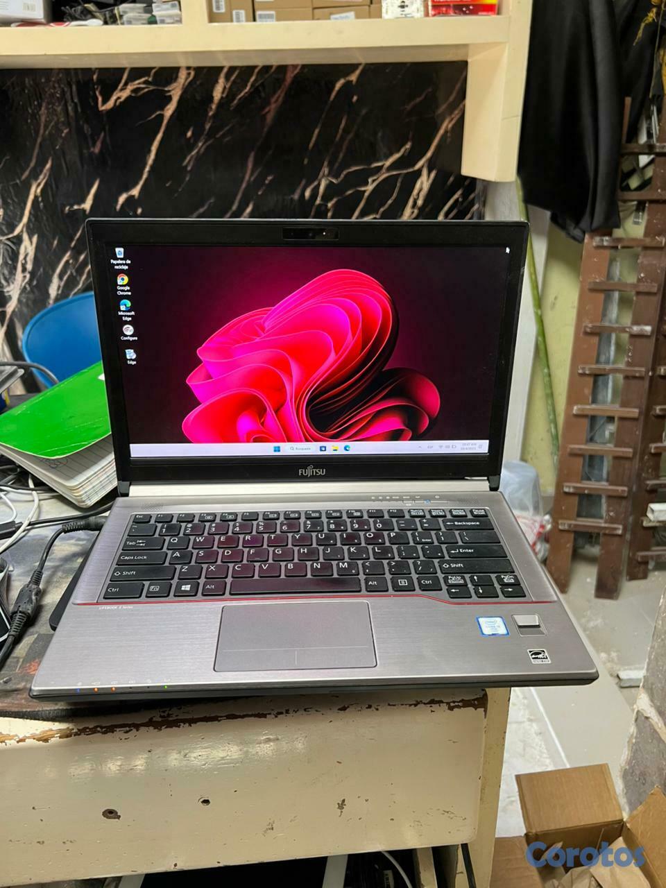computadoras y laptops - Laptop Fujitsu Lifebook E746/ Intel i5-6300U @2,40 1