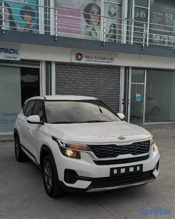 jeepetas y camionetas - KIA SELTOS 2022 BLANCO DIESEL 2