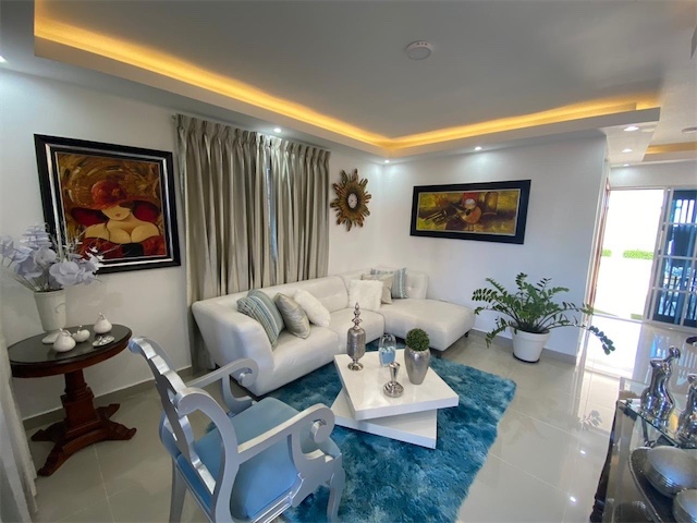 casas - Venta de casa en la autopista de san Isidro prado oriental Santo Domingo este 9