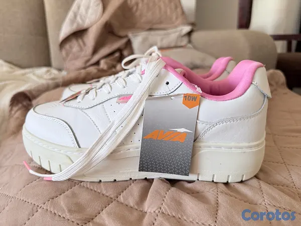 zapatos para mujer - NEGOCIABLE TENIS AVÍA BLANCO ROSADO UBICADO EN AZÚA O SE LO LLEVAMOS  2