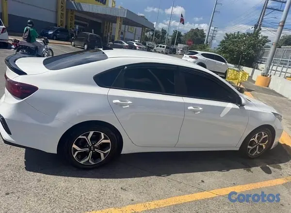 carros - KIA FORTE 2020 AMERICANO CARFAX  7