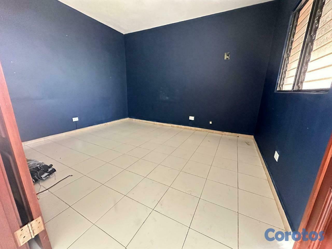 oficinas y locales comerciales - LOCAL COMERCIAL / OFICINA EN NACO 9