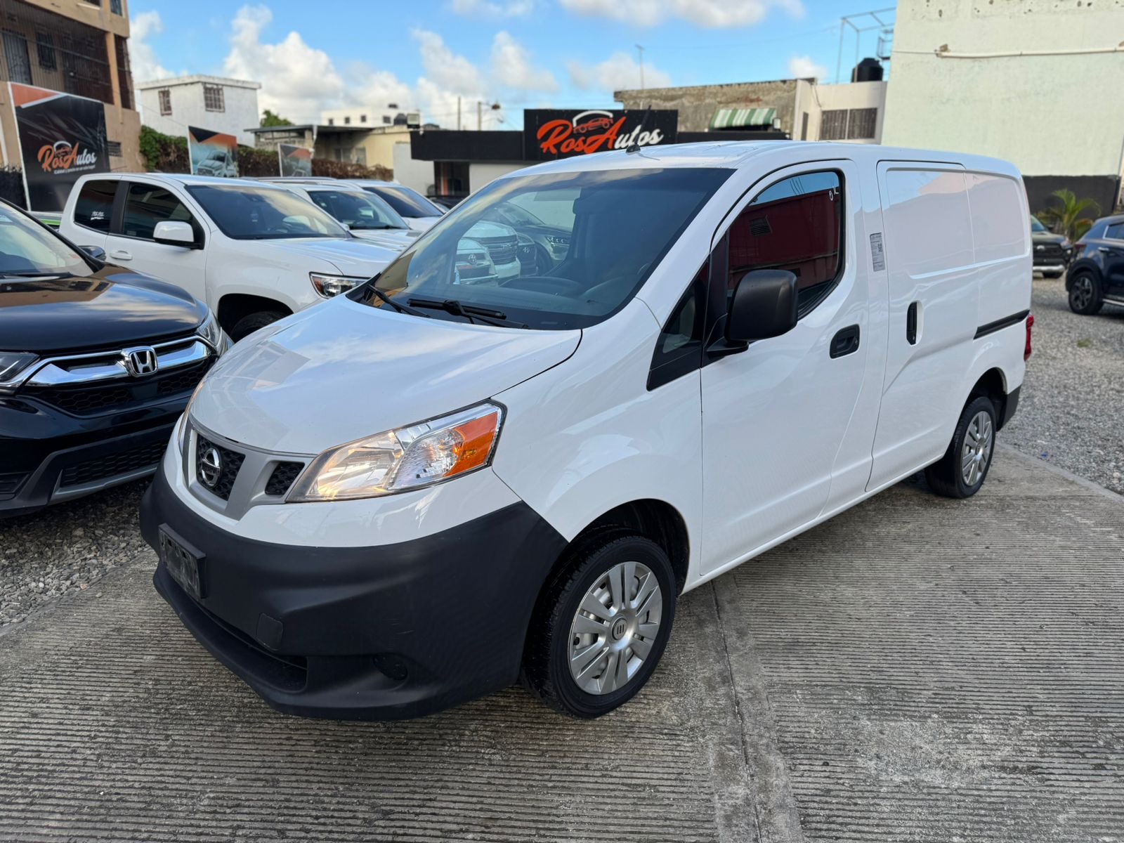 jeepetas y camionetas - Nissan NV 200 2019