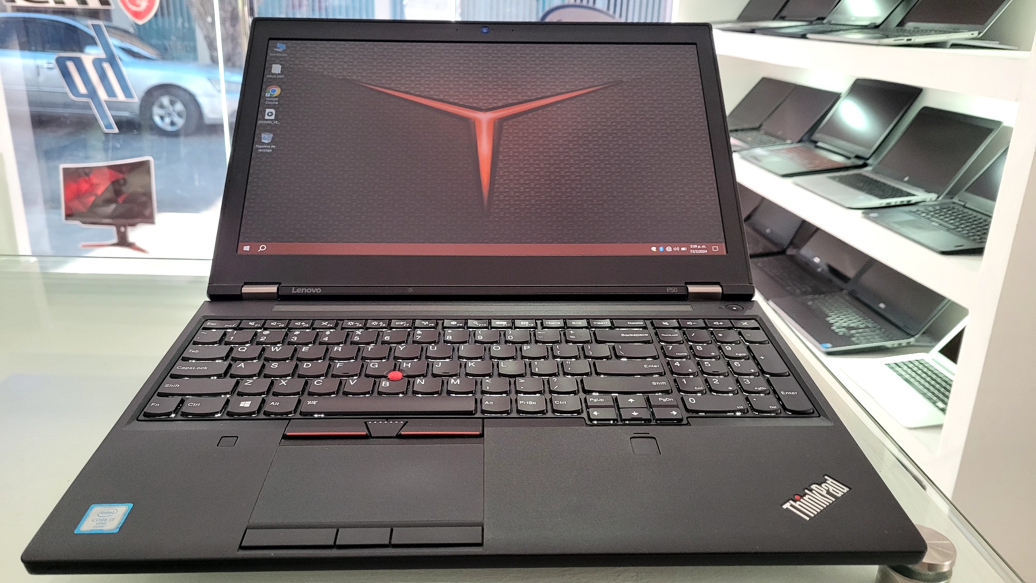 computadoras y laptops - Lenovo Gamer p50 17 Pulg Corr i7 Ram 16gb ddr4 Disco 1TB Nvidea 4gb Dedicada
