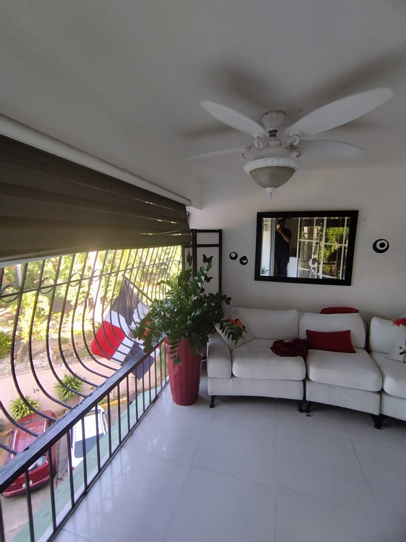 apartamentos - Apartamento 4to piso en la zona universitaria
