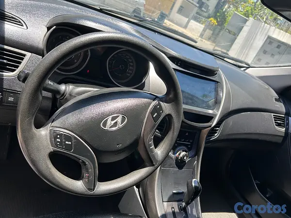 carros - Hyundai avante 2013 6