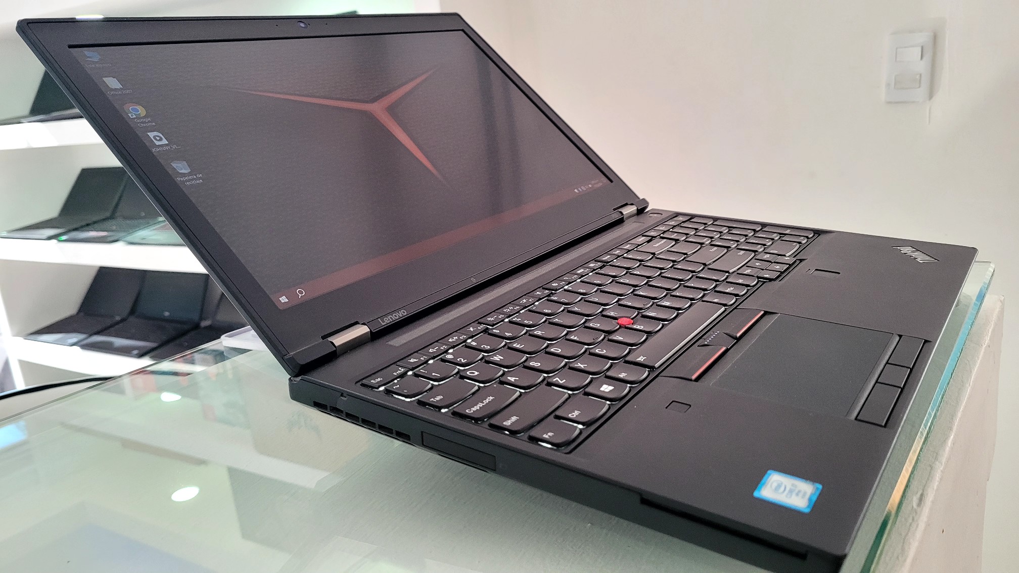 computadoras y laptops - Lenovo Gamer p50 17 Pulg Corr i7 Ram 16gb ddr4 Disco 1TB Nvidea 4gb Dedicada 1