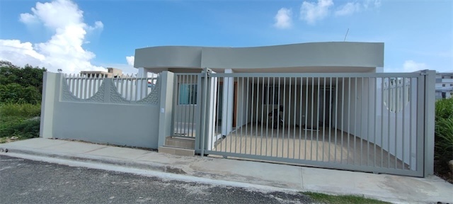 casas - Venta de casa con piscina en la autopista de san Isidro Prado Oriental 3