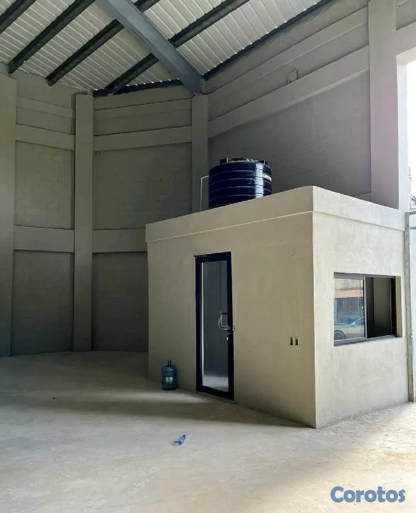solares y terrenos - NAVE COMERCIAL 3