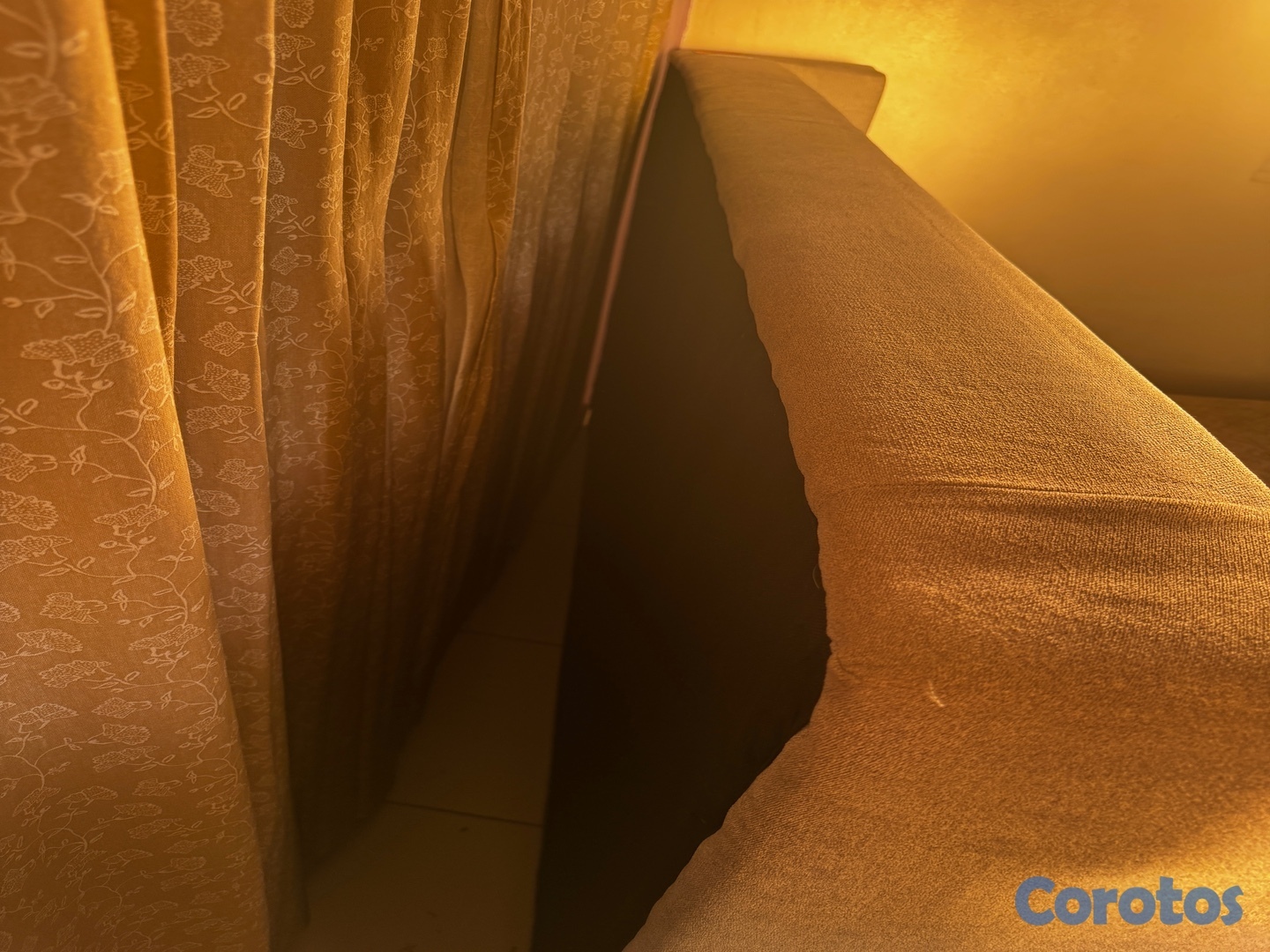 muebles y colchones - NEGOCIABLE. Vendo Base de cama con colchón. Usados. Base de cama en buen estado 2