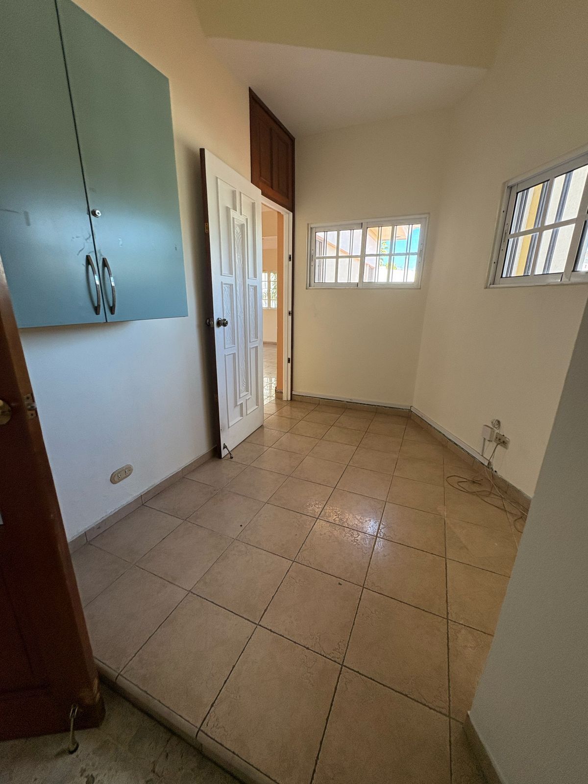 casas - Casa en alquiler Urbanización Fernandez de 4 Hab. 4