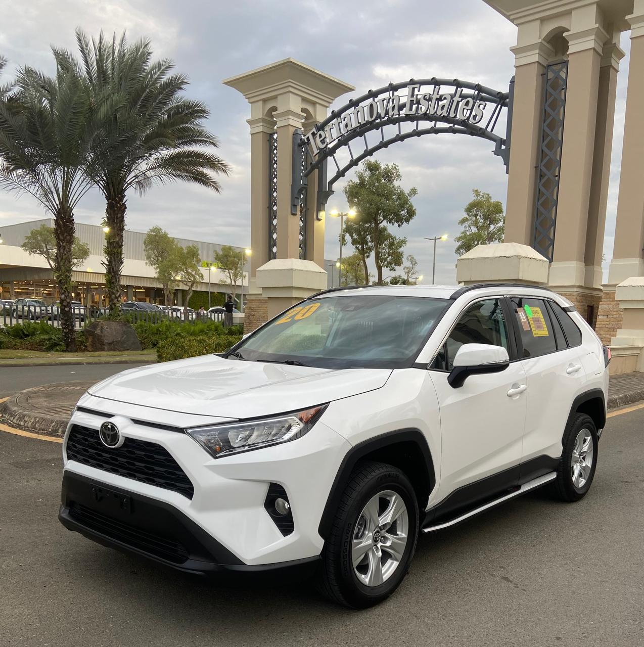 jeepetas y camionetas - Toyota rav4 2020 xle clean  3