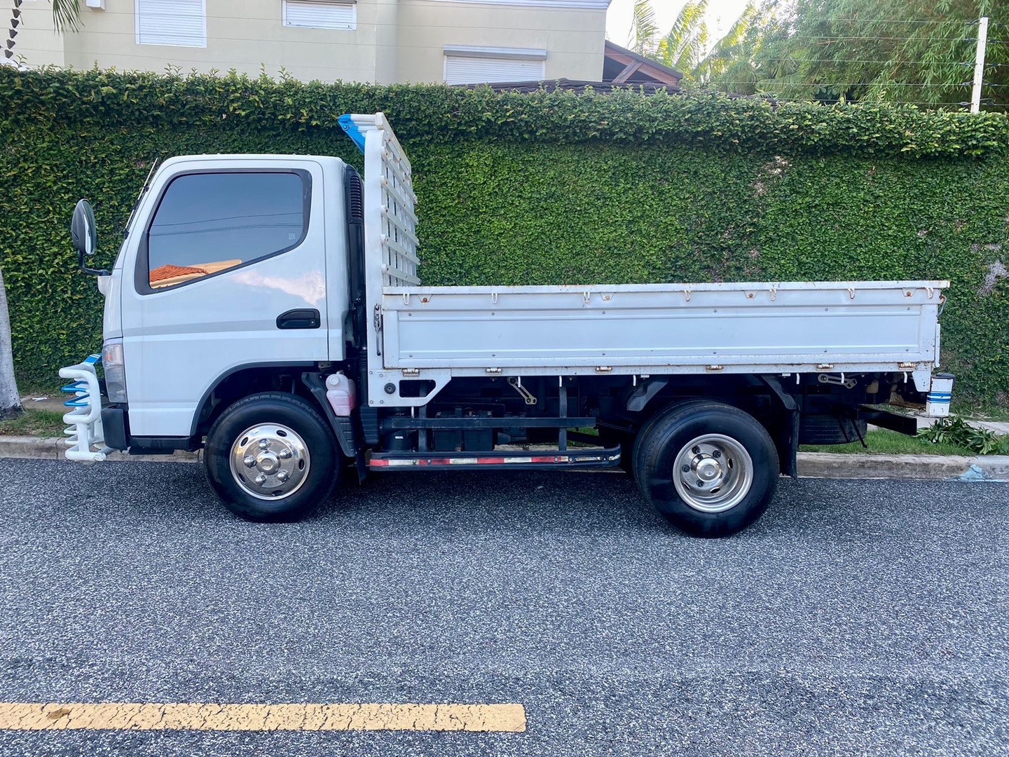camiones y vehiculos pesados - Mitsubishi Fuso Canter 8