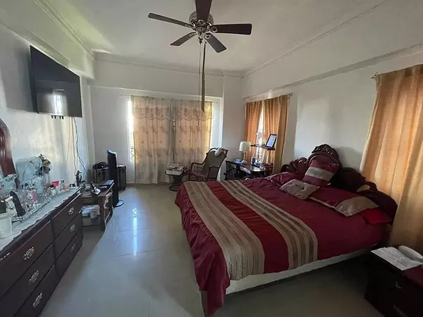 apartamentos - Sin Intermediarios En Venta Aproximadamente 250 mts2 MAS  cuarto del servicio. 6