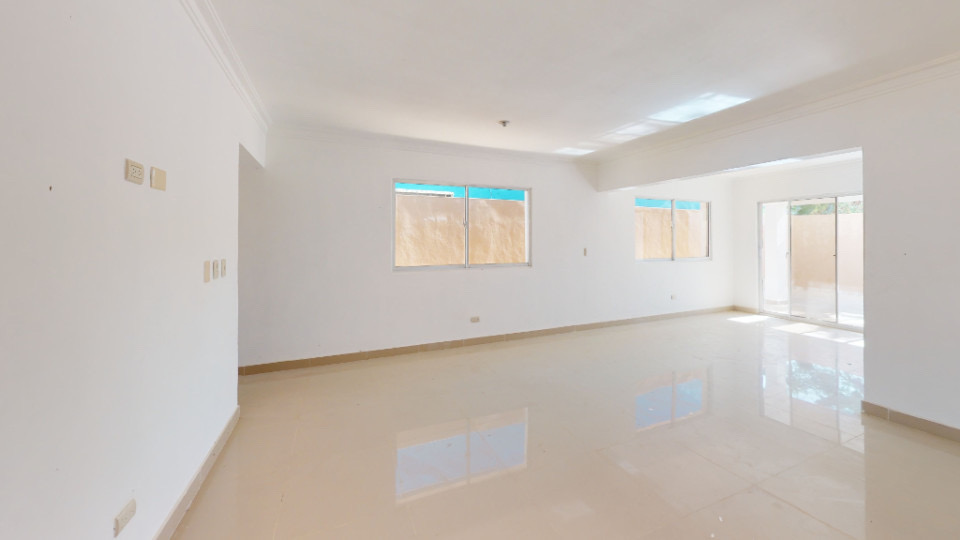 casas - venta de casa en la autopista de san Isidro brisa oriental Santo Domingo este  2