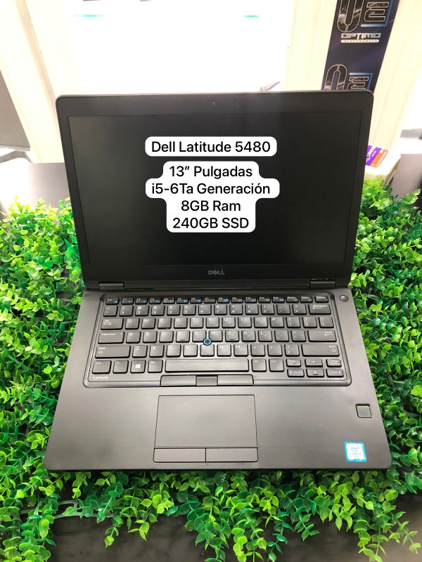 computadoras y laptops - Laptop Dell Latitude 5480, 14", i5-6Ta, 8GB Ram, 240GB SSD
