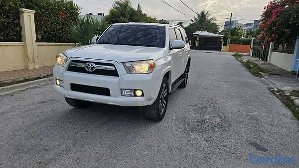jeepetas y camionetas - Toyota 4runner 2013 3 filas 3