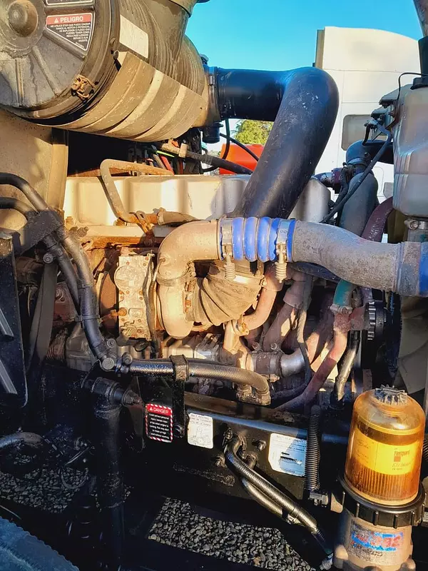 camiones y vehiculos pesados - MACK PINNACLE año 2012 5