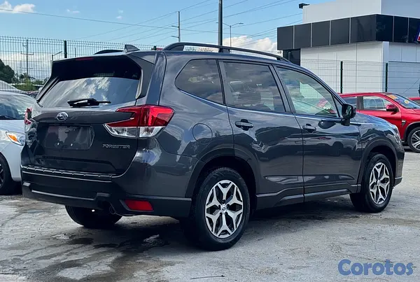 jeepetas y camionetas - Subaru Forester Premium 2020
 5