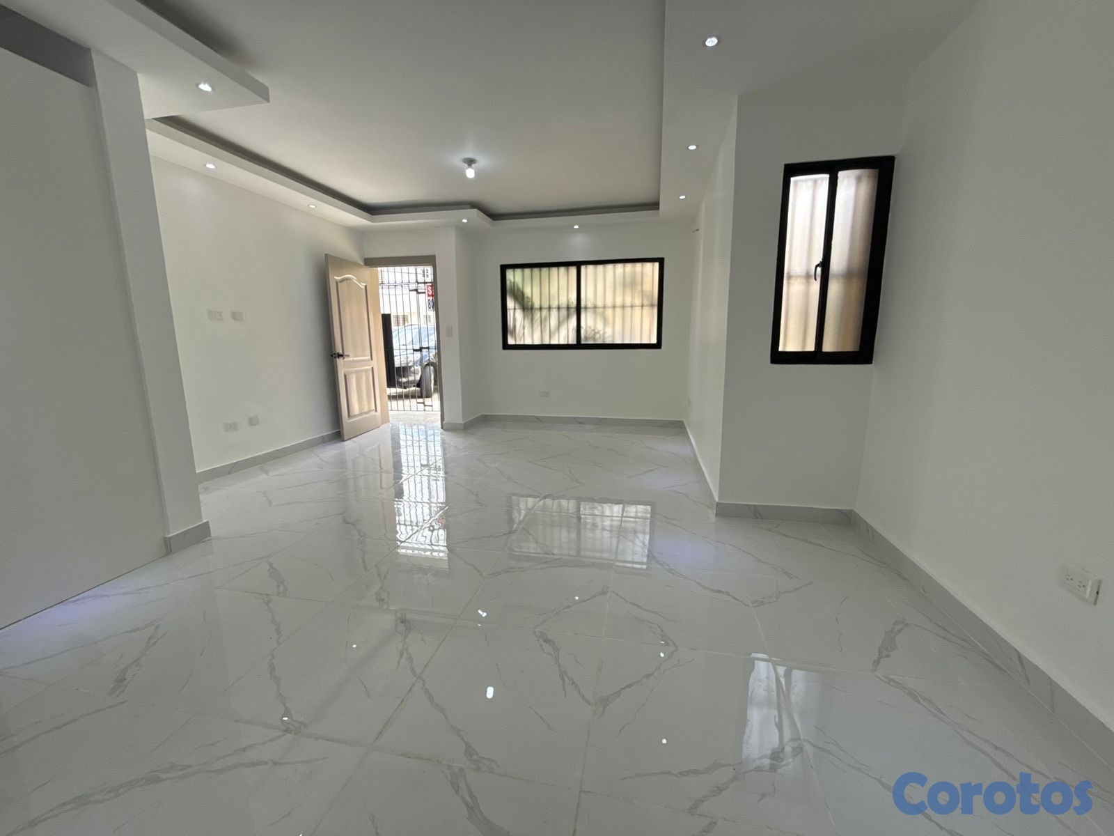 apartamentos - vendo independencia varios niveles una habitación baño parqueo área de lavado  2