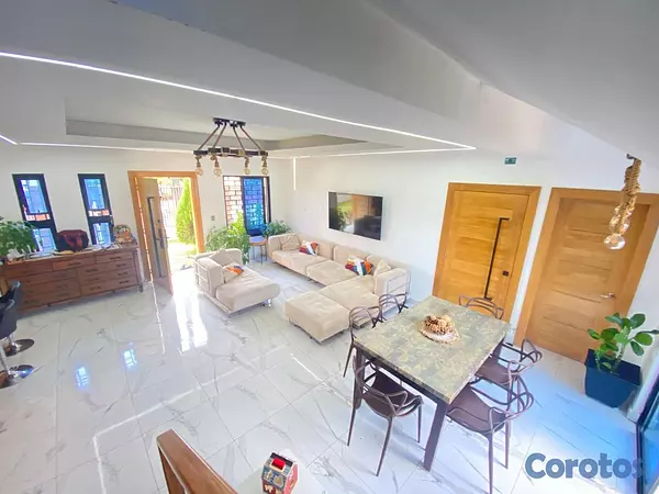 casas - Casa en Colinas del oeste, av. Prolongación 27 de  2