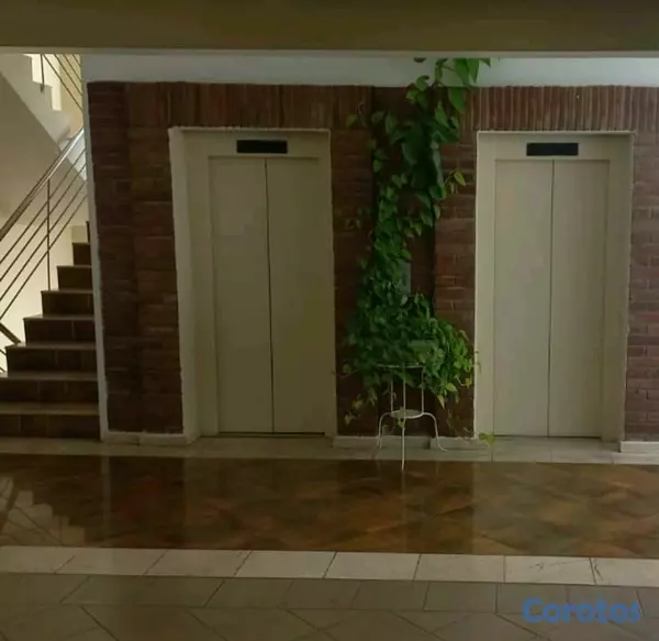 oficinas y locales comerciales - Alquiler de local en Evaristo morales 5