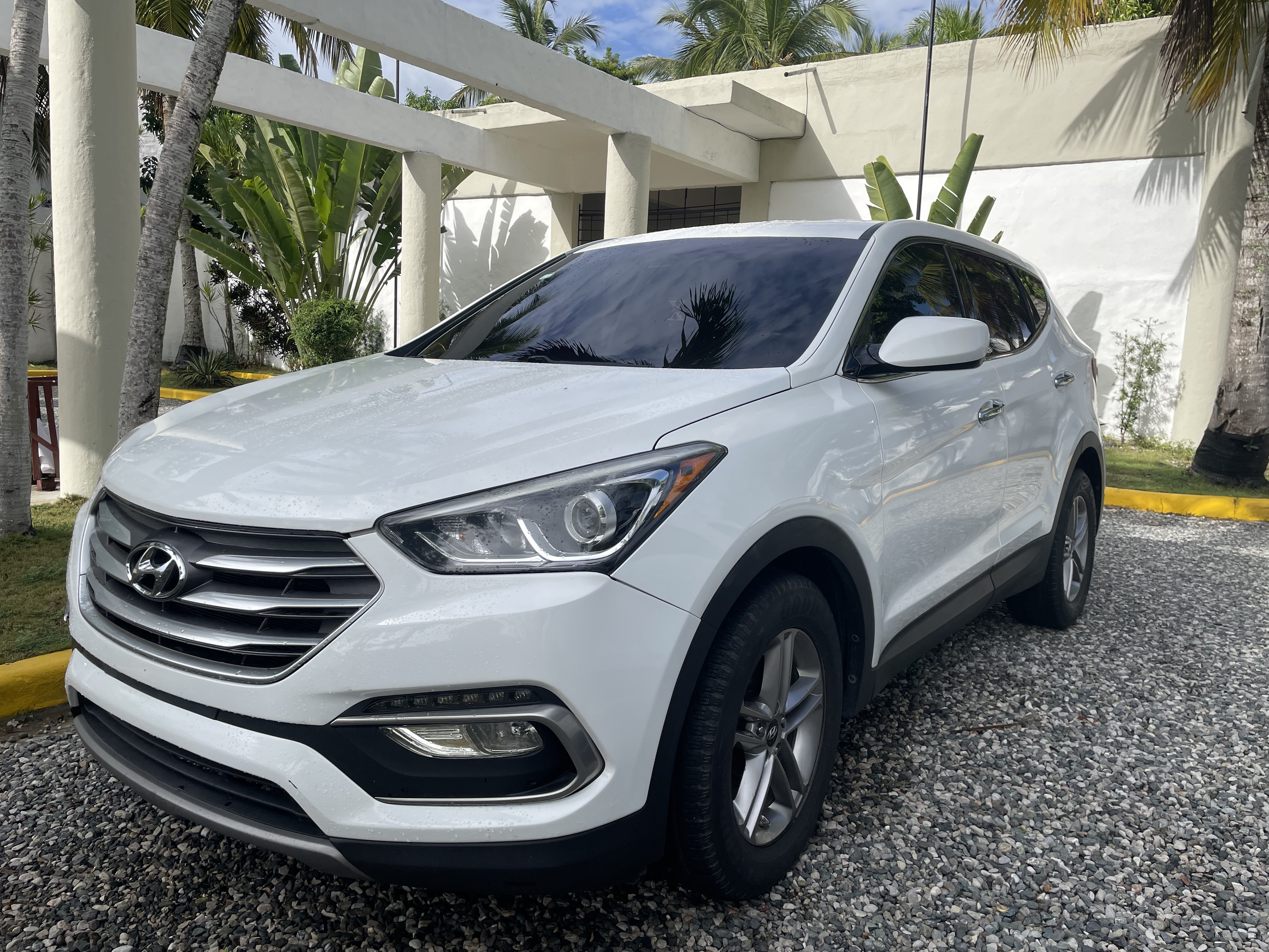 jeepetas y camionetas - Santa Fe 2018 $14,600