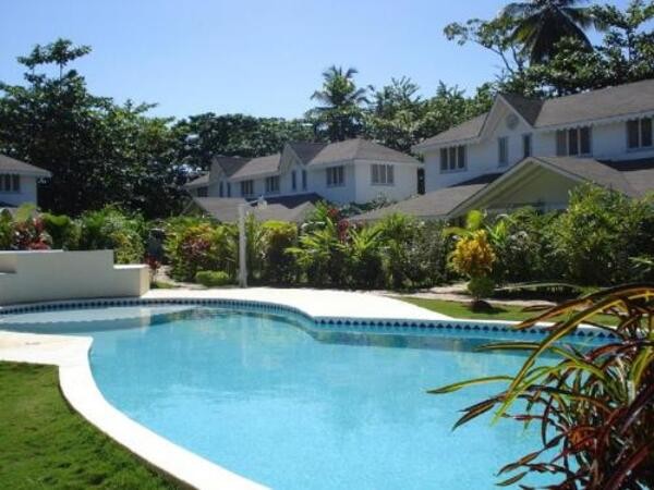 casas vacacionales y villas -  Villa de 3 Habitaciones Próximo a la Playa Las Ballenas Las Terrenas