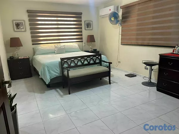 casas - Se vende está Impresionante Casa en San Geronimo  9