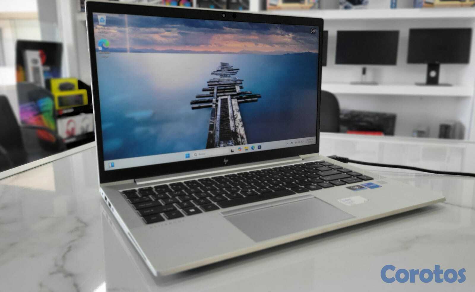 computadoras y laptops - Hp Elitebook 840 G8 i5 11va 16gb 256 ssd Touch 1