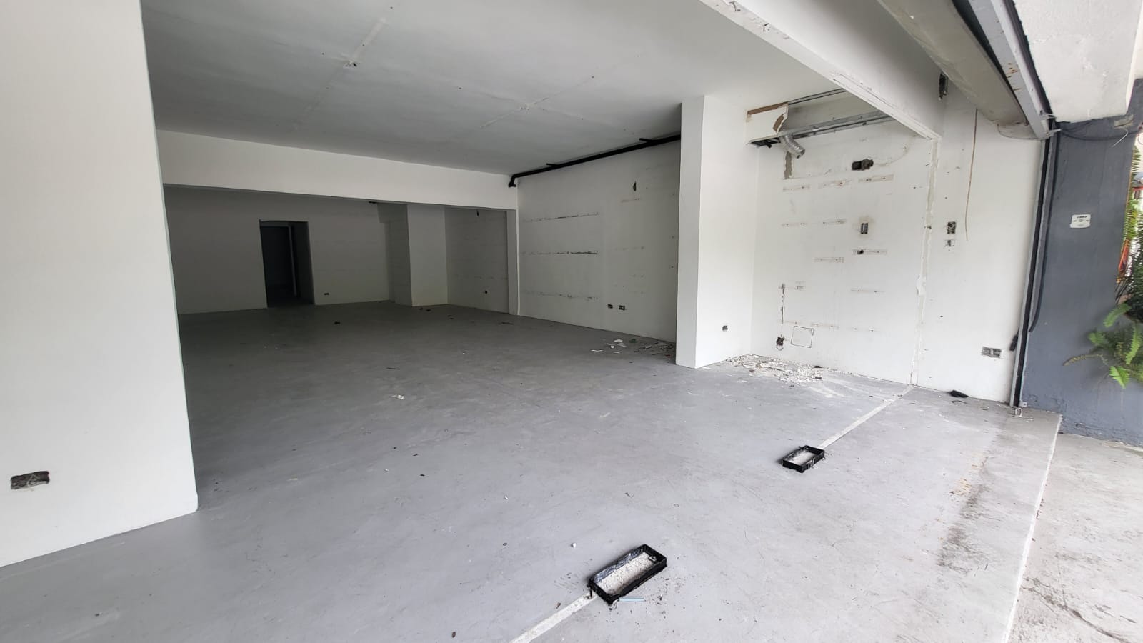 oficinas y locales comerciales - Local en Venta en 27 Febrero 190mts 8