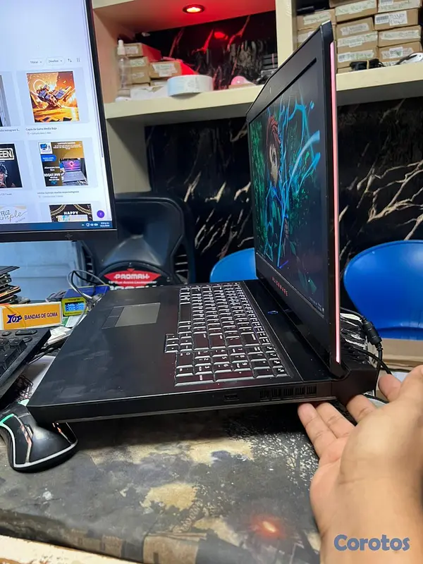 computadoras y laptops - Alienware 17 R4 /i7-7700HQ@2,80ghz/Nvidia 1060 6GB 2