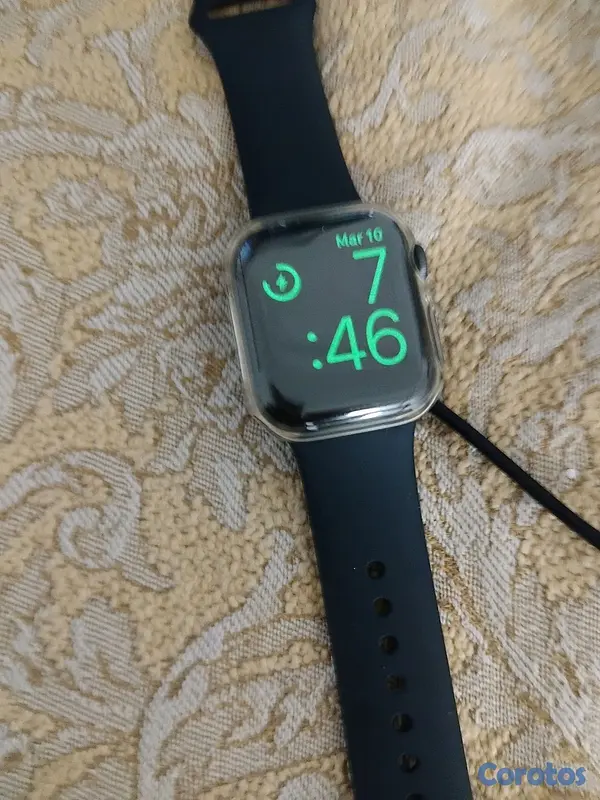 otros electronicos - En venta Apple Watch 40mm serie 5 aluminio gris 32g desbloqueado con su cargador 2