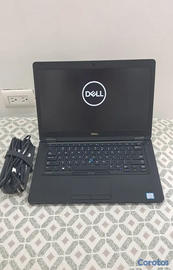 computadoras y laptops - Laptop Dell i5 8GB Ram 256GB SSD M.2 Disco solido  4