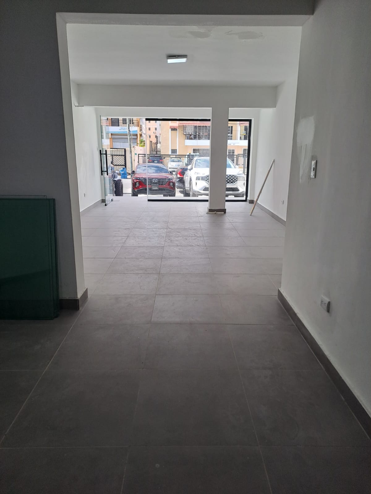 oficinas y locales comerciales - Alquilo local 1er piso 60 mts en arroyo hondo   3