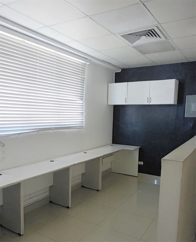 oficinas y locales comerciales - Local para oficina en los prados  6