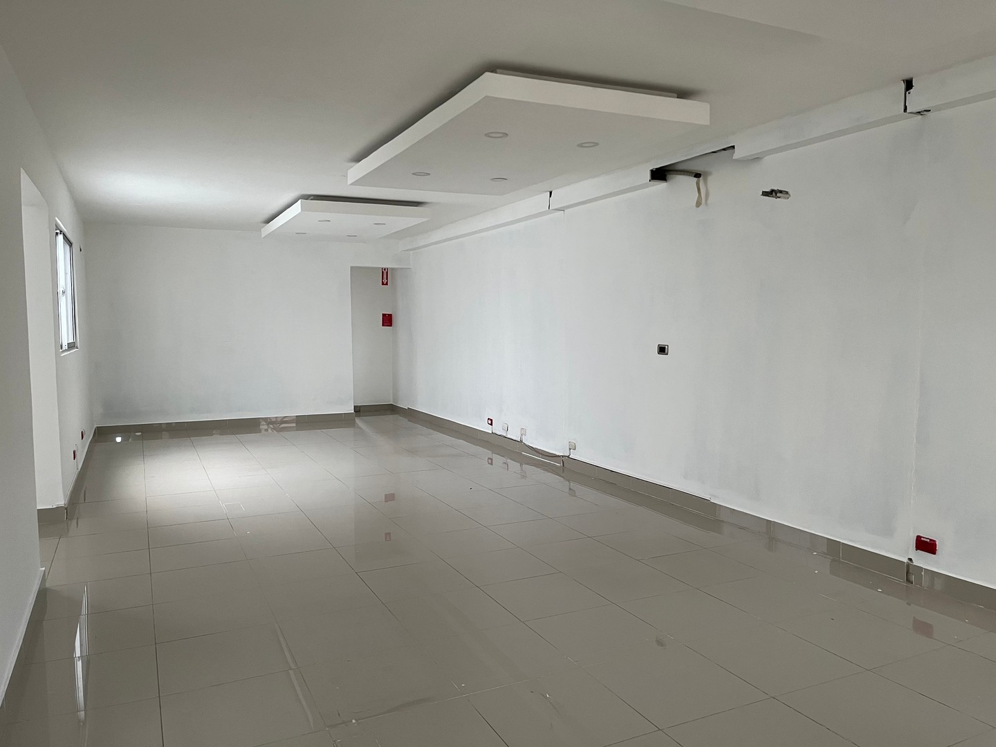 oficinas y locales comerciales - Oficina en Alquiler Evaristo Morales de 49 m2 . Tercer Nivel  1