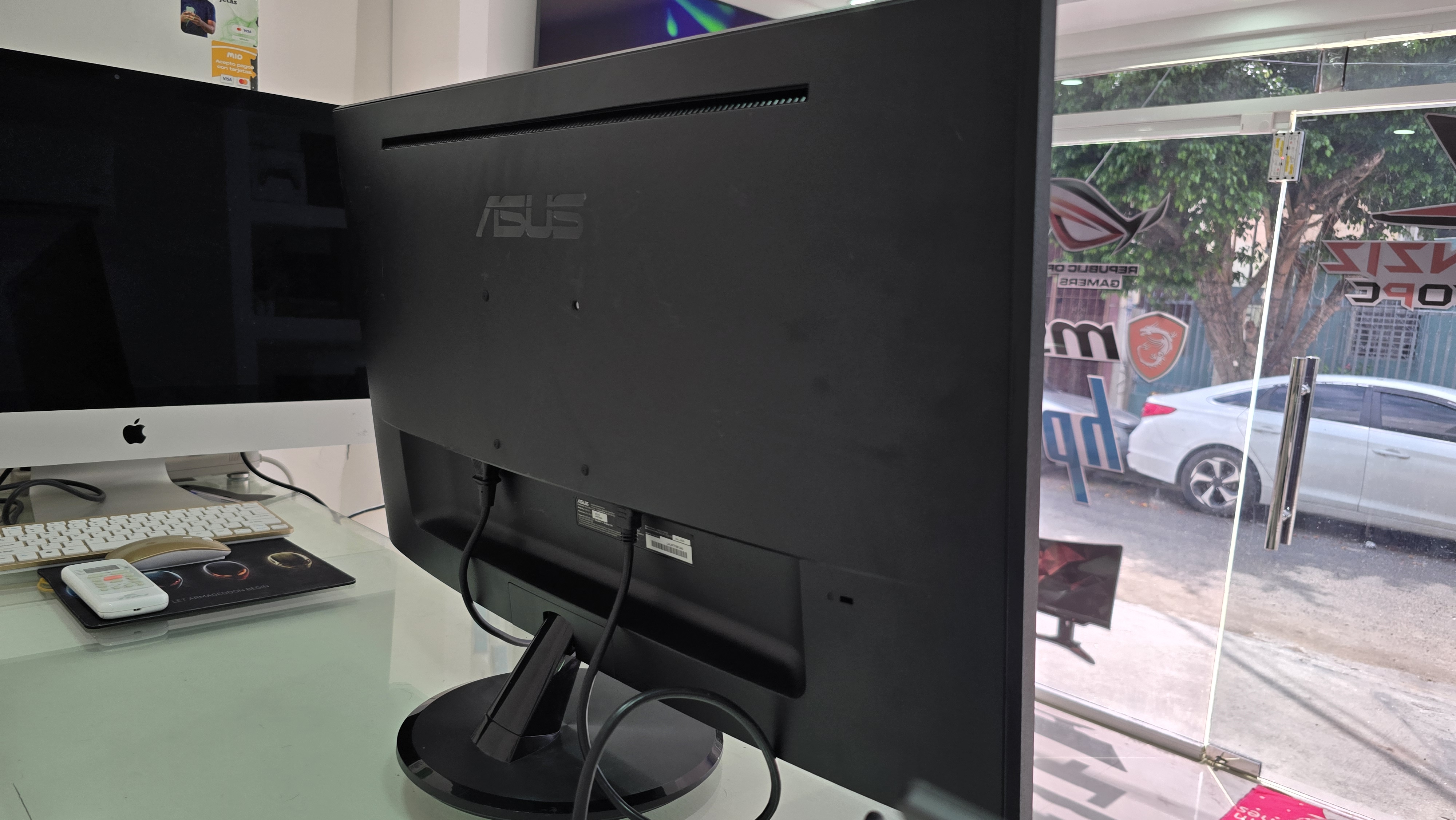 computadoras y laptops - Monitor Asus de 27 Pulg trae dos hdmi Resolucion 1080p  2