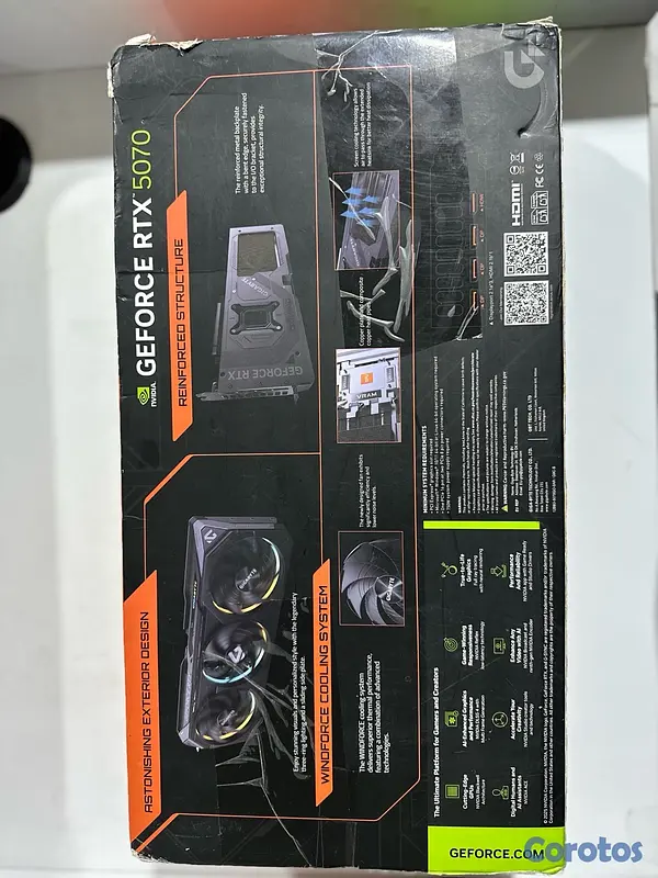 computadoras y laptops - GIGABYTE GeForce RTX 5070 Gaming OC 12G
 3