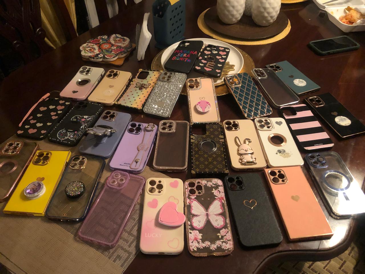 accesorios para electronica - VENDO 28 FORROS IPHONE DEL 13-15 PRO MAX 0