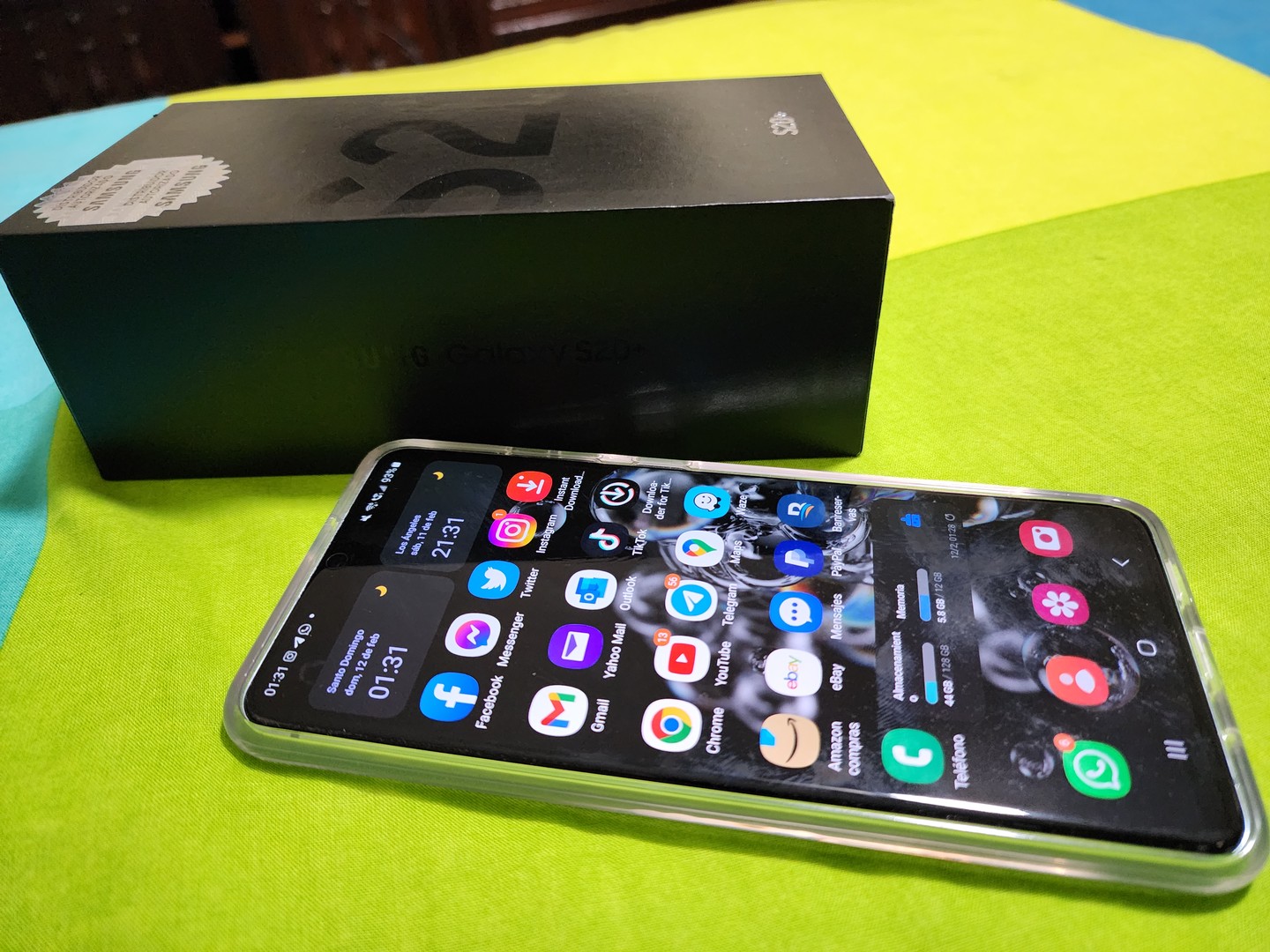 celulares y tabletas - Vendo Samsung Galaxy S20 Plus (SM-G986U1) con caja