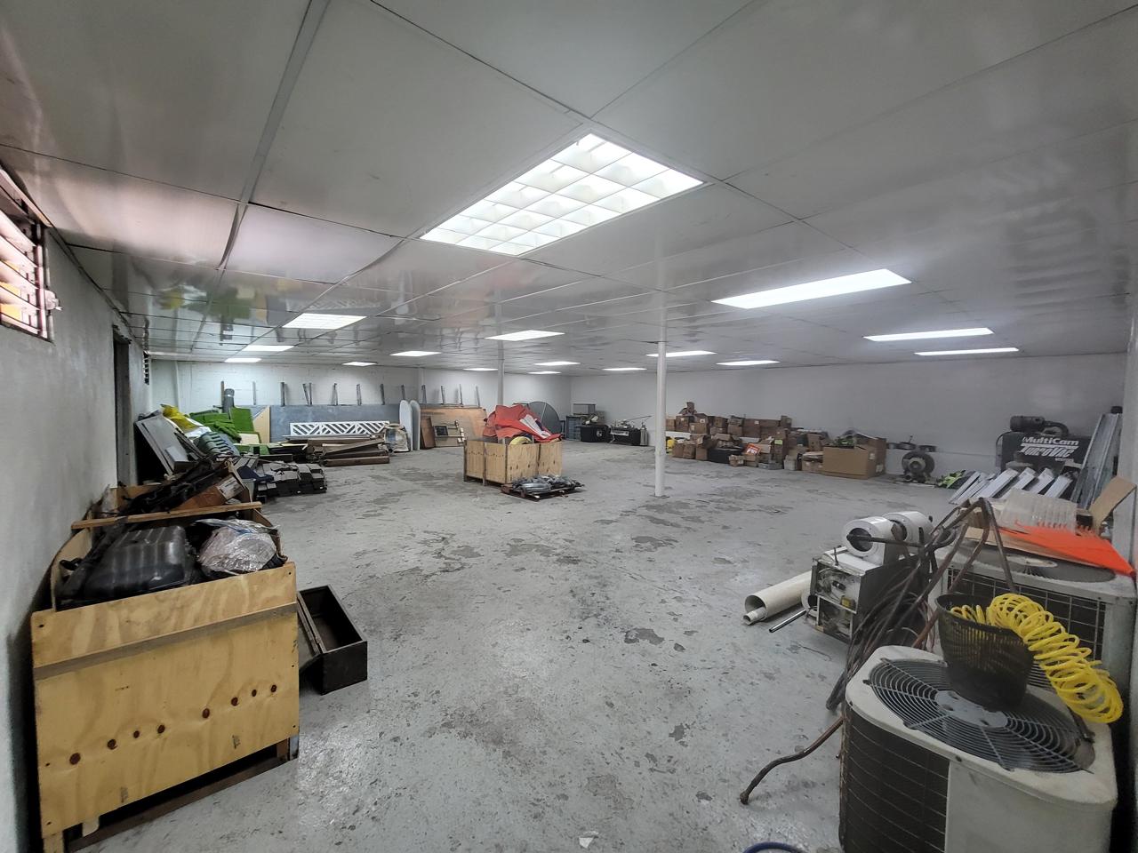 oficinas y locales comerciales - Alquiler de Nave Industrial Km 17 Autop. Duarte  8