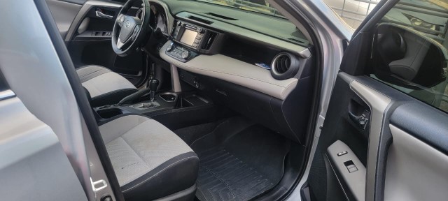 jeepetas y camionetas - TOYOTA RAV4 XLE FULL 2017 6