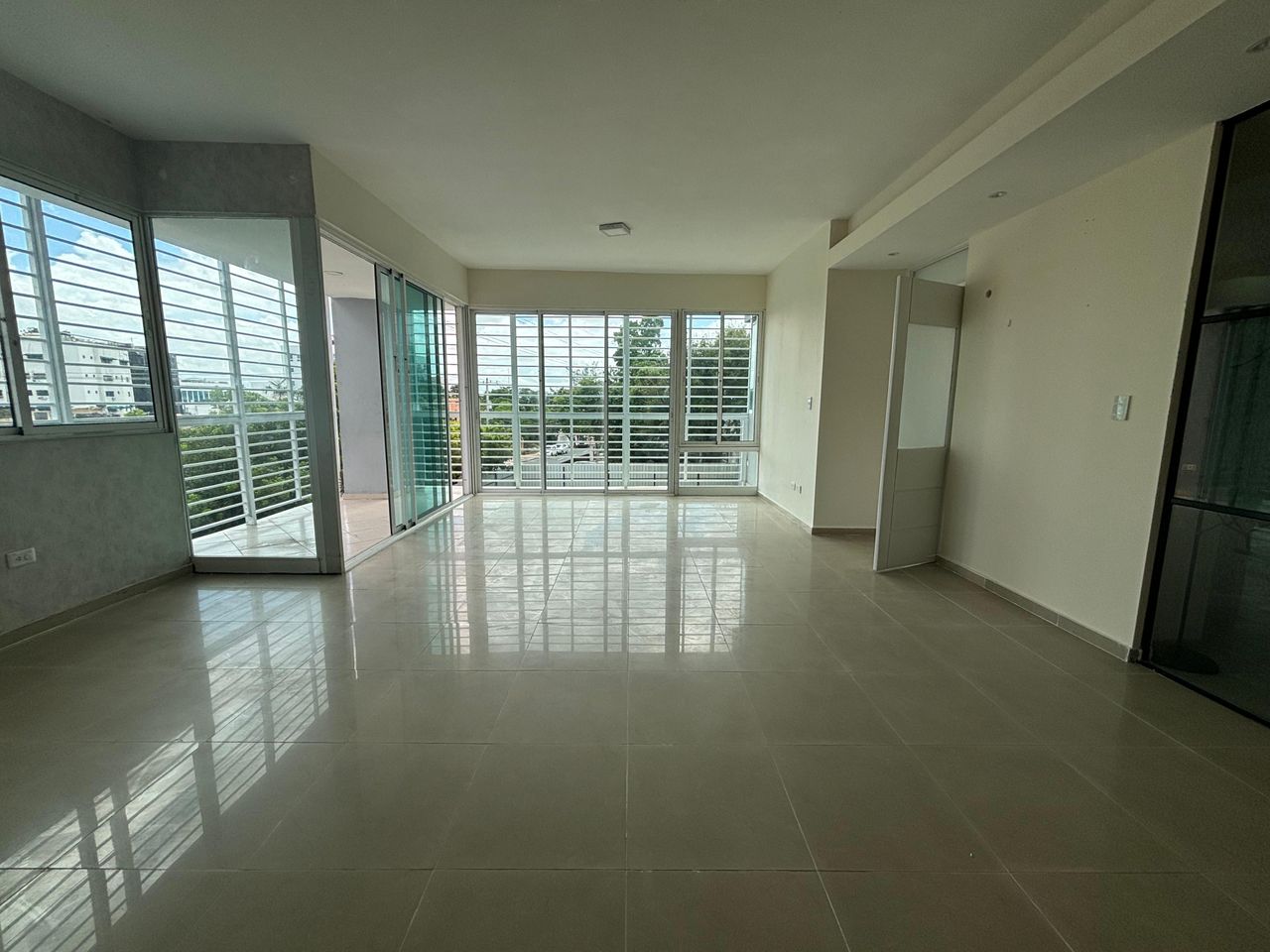 apartamentos - Alquiler de Apartamento en el Vergel Vacio 5